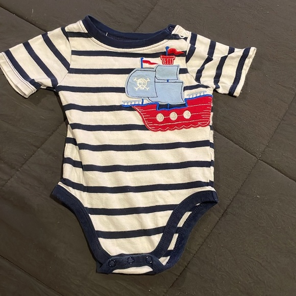 💫4 pack💫 garanimals tshirt onesies - Picture 6 of 9